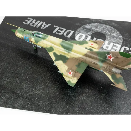 Red Fox Db-48037 1/48 Asphalt Diorama Base - Spain 380x320mm 3d Diorama Base