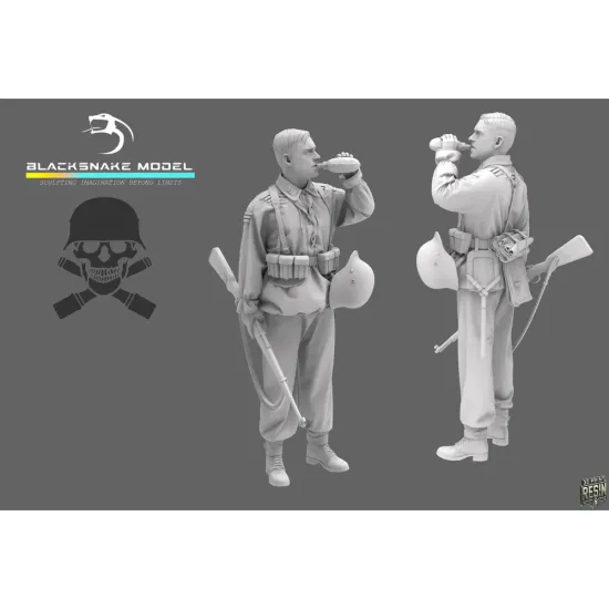 Black Snake Waffen-10-16 1/16 German Waffen Soldier Resin Figure