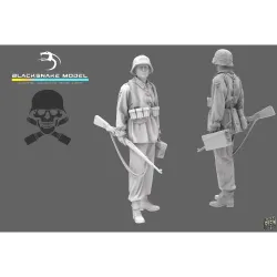 Black Snake Waffen-11-16 1/16 German Waffen Soldier Resin Figure