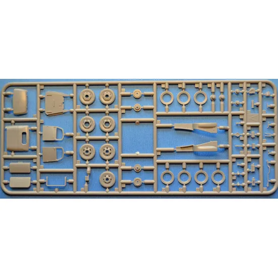 Ace 72610 1/72 Us G7107 1/5t 4/4 Cargo Truck Plastic Model Kit