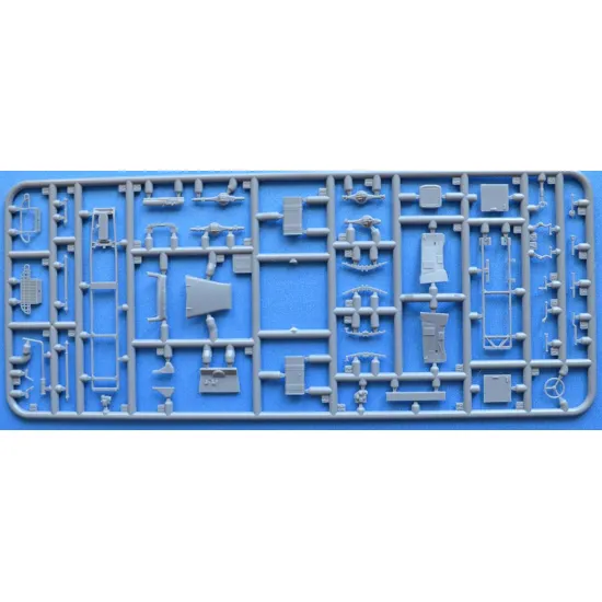 Ace 72610 1/72 Us G7107 1/5t 4/4 Cargo Truck Plastic Model Kit