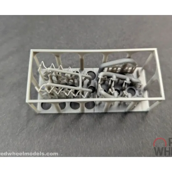 Red Wheel 25011 1/25 Lincoln Zephyr Flathead V12 Engine Kit