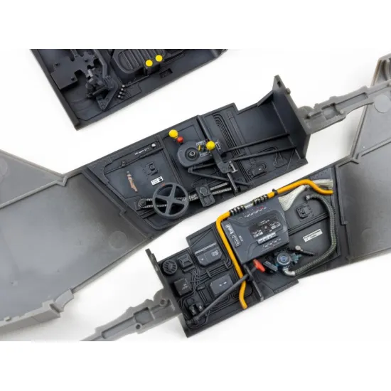 Red Fox Qs-24032 1/24 3d Decal Instrument Panels For Messerschmitt Bf 109g-6 For Airfix