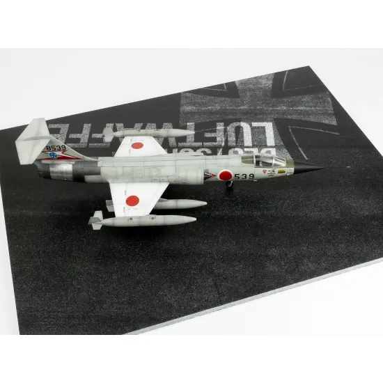 Red Fox Db-72033 1/72 Asphalt Diorama Base - Germany 300x230mm 3d Diorama Base