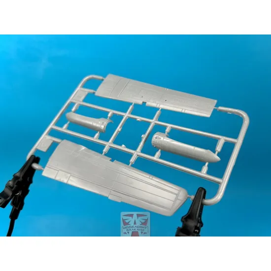 Sova Model 14024 1/144 C-123b/K Provider Military Transporter Plastic Model Kit