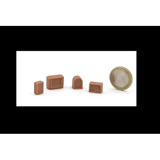 Dynamo Models A35019 1/35 Civilian Radios Set 1930-40s 4pcs 3d Printed Resin Kit