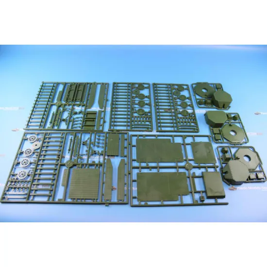 Armored air defense platform of an armored train 1/72 UMmT 648