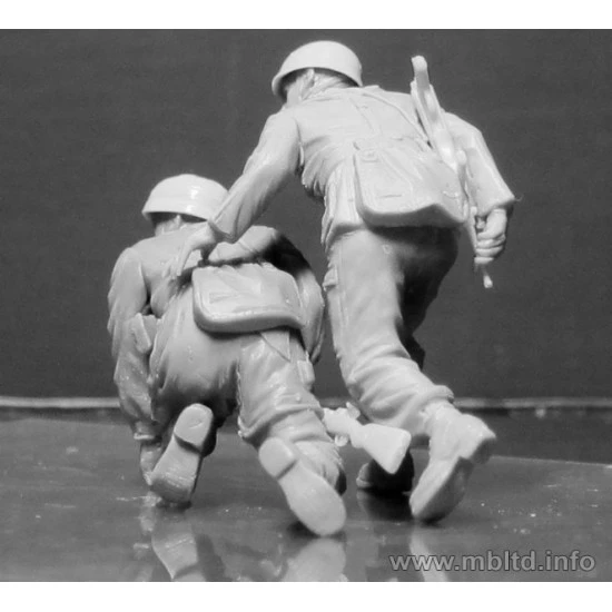 US and German paratroopers, the South of Europe 1/35 Master Box 35157