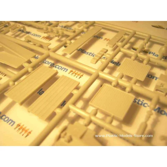 Studebaker US6 WWII Army Truck 1/35 ICM 35511