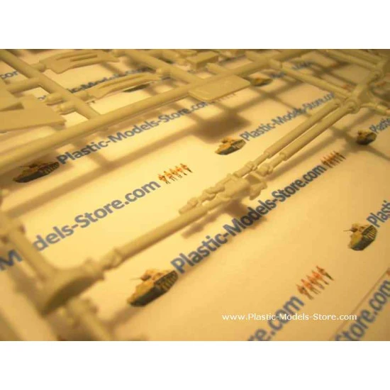 Studebaker US6 WWII Army Truck 1/35 ICM 35511