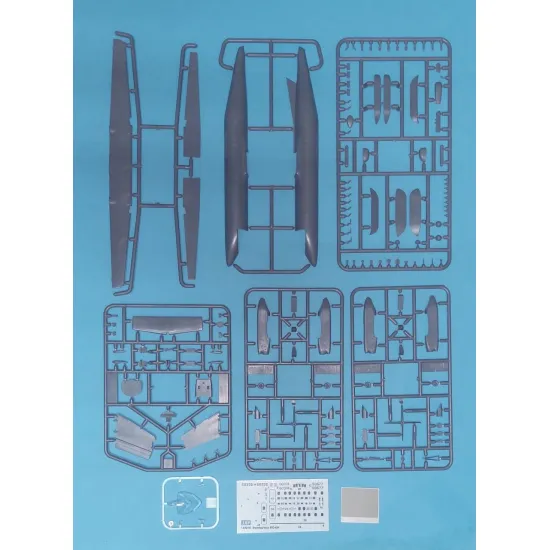 Amp 144-016 1/144 Bombardier Ro-6a Us Army Air Force Plastic Model Kit