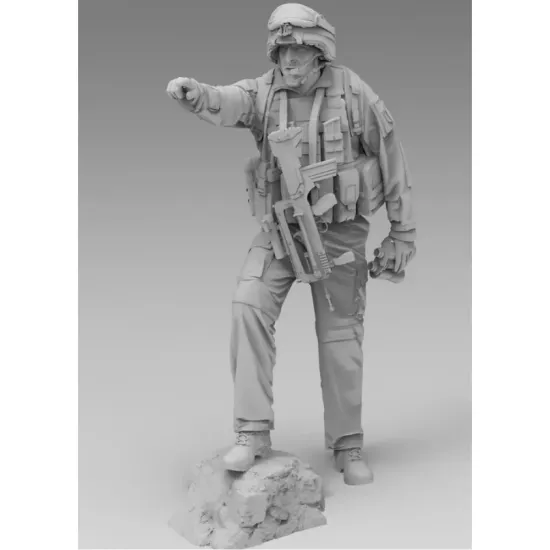 Black Snake Fr-18 1/48 French Soldier On Patrol In Afghanistan Resin Figure Kit