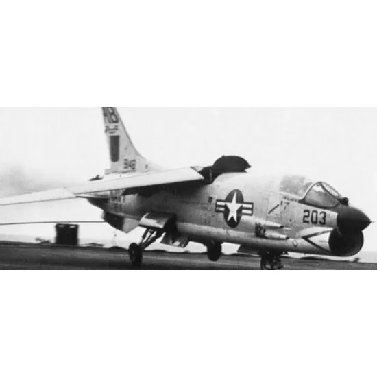 Cat4-r72031 1/72 F-8e Crusader Early Non-hump For Academy