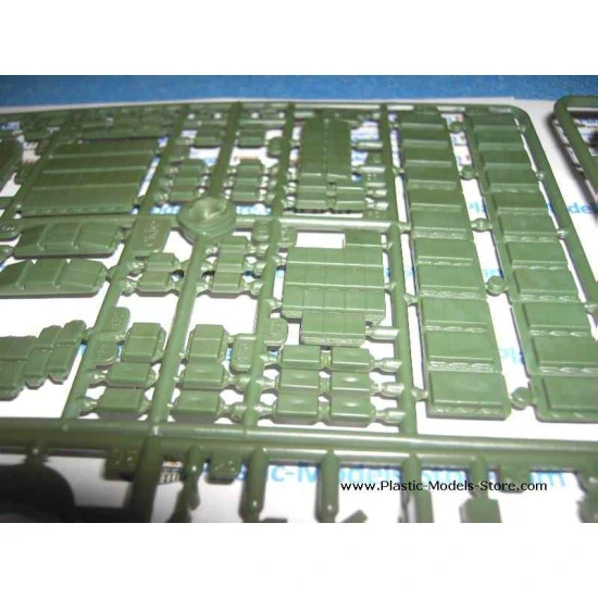 T-64BV Soviet main battle tank MBT 1/35 SKIF 205 T-64BV Soviet main battle tank MBT 1/35 SKIF 205