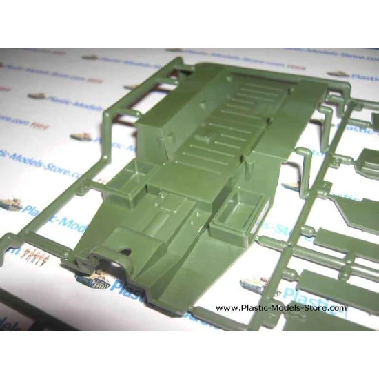 BTR-152 personnel carrier with ZU-23-2 gun Lebanon 1/35 SKIF 208