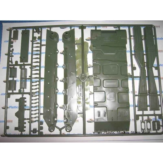 T-80UD Soviet main battle tank Bereza MBT T-80 mod 1/35 SKIF 201