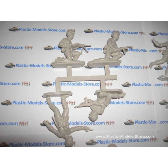 Folgore Division Infantry 1942 WWII 1/32 Waterloo 1815 AP012