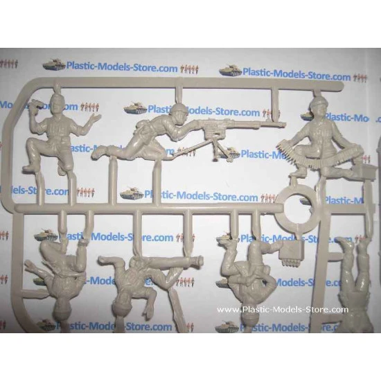 Folgore Division Light Artillery WWII 1/32 Waterloo 1815 AP014