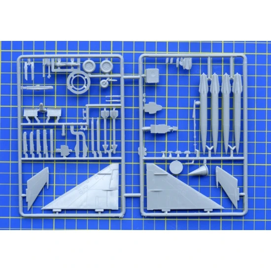 MiG-21 LanceR C 1/72 PARC MODELS 7208