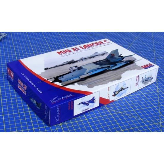 MiG-21 LanceR C 1/72 PARC MODELS 7208