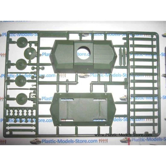 Armored Self-Propelled Railroad Car D-45 WWII 1/72 UMmt UM 602