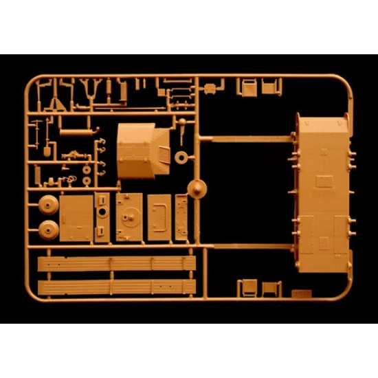 Tank SD. KFZ. 140/1 AUFKLARUNGSP.38 (T) 1/35 Italeri 6448