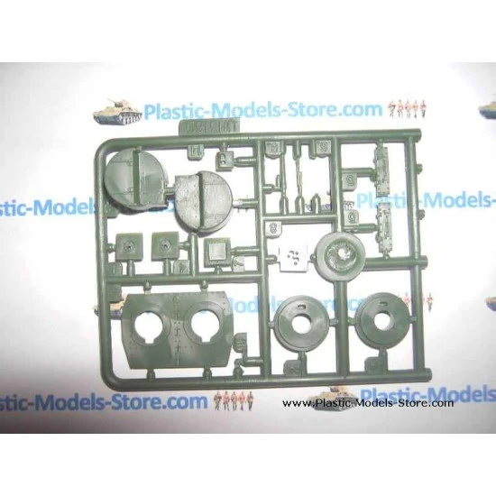 Armored Self-Propelled Railroad Car BD-41 WWII 1/72 UMmt UM 603