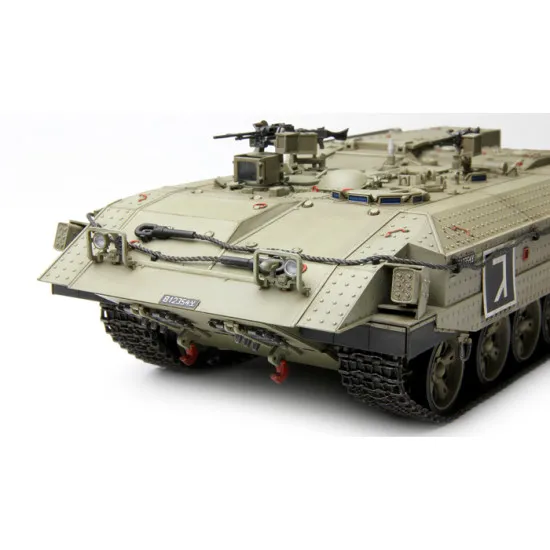 Israeli heavy tracked armored vehicle Ahzarit 1/35 MENG 003