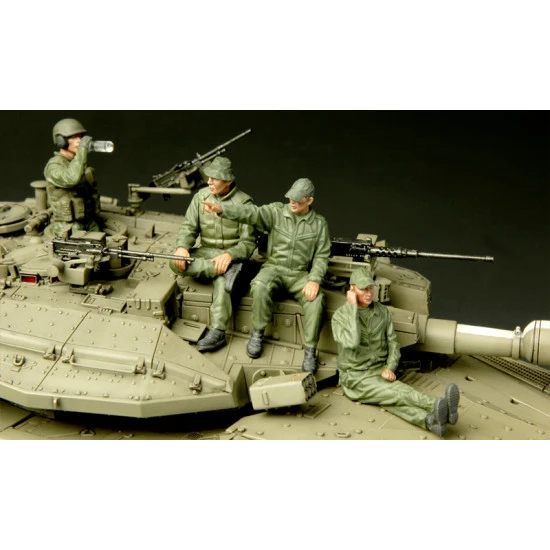 Israeli tank crew 1/35 MENG 002
