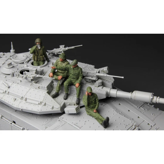 Israeli tank crew 1/35 MENG 002
