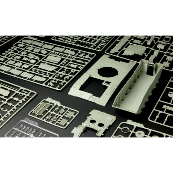 Merkava Mk.3 BAZ w/Nochri Dalet Mine Roller System 1/35 MENG 005