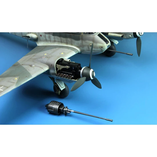 MESSERSCHMITT Me410B-2/U4 HEAVY FIGHTER 1/72 MENG 001