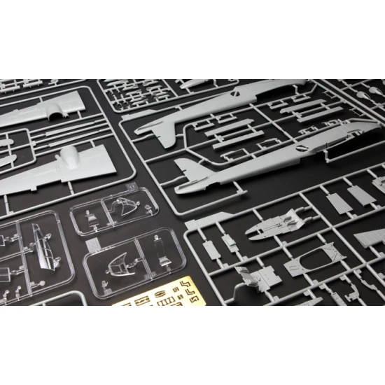 MESSERSCHMITT Me410A-1 HIGH SPEED BOMBER 1/72 MENG 003