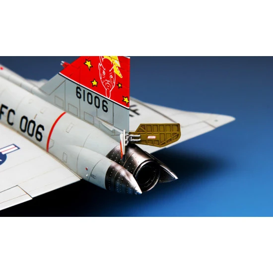 American fighter-interceptor F-102A (Case X) 1/72 MENG 003