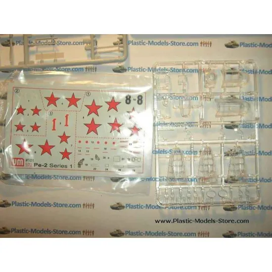 Pe-2 Petlyakov soviet dive bomber early version WWII 1/72 UM 101