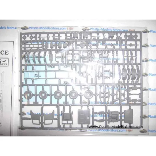 Bedford QLD 3-ton 4x4 British Truck 1/72 IBG Models 72001