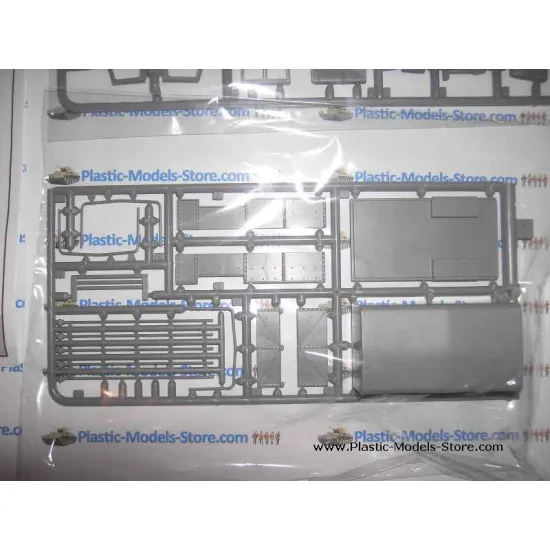 Bedford QLD 3-ton 4x4 British Truck 1/72 IBG Models 72001