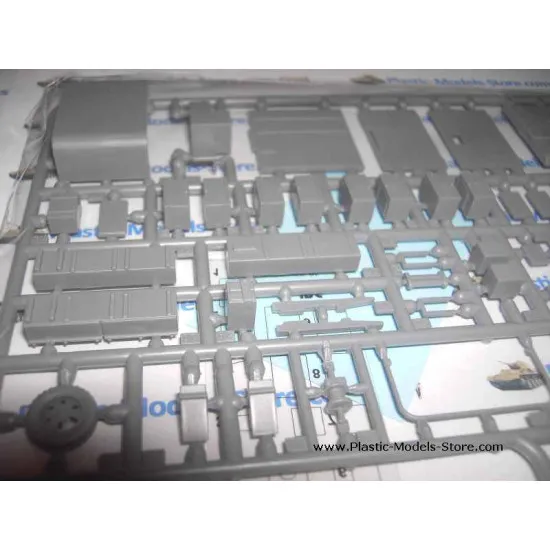 Bedford QLB British bofors gun tractor 1/72 IBG Models 72004