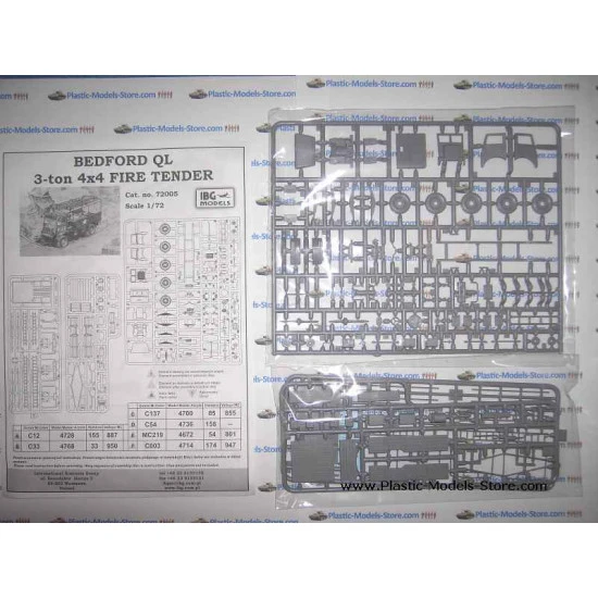 Bedford QL 3-ton British fire tender truck 1/72 IBG Models 72005