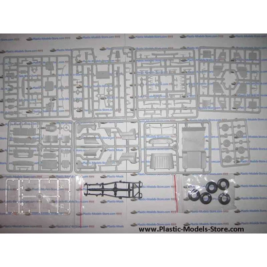 UAZ-469 with 106-mm gun Soviet car 1/35 Military Wheels 3508