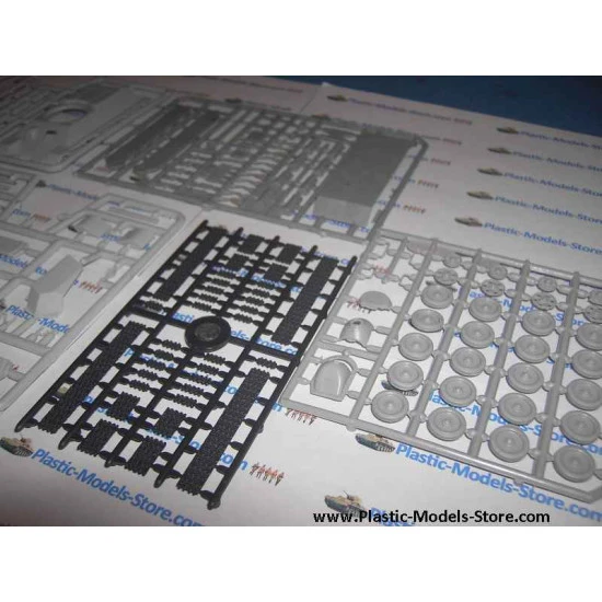 T-34 Soviet medium tank with ZSU Flak 38 gun 1/72 Military Wheels 7213