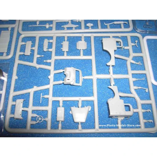 GAZ-63 Soviet truck 1/72 Military Wheels 7218