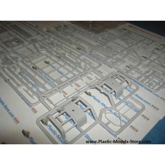 Tram Car Kh Series X 1/72 Military Wheels 7230