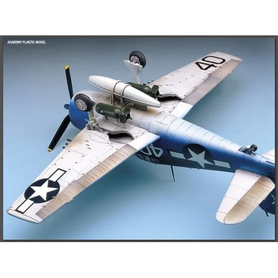 Grumman F6F Hellcat 1/72 academy 12481