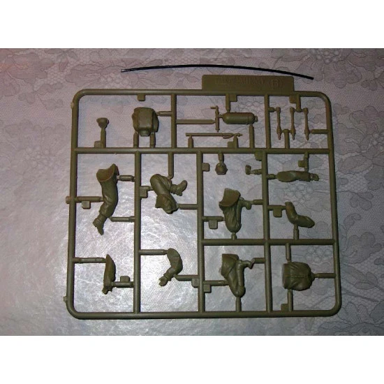 German infantry 1/35 academy 1370