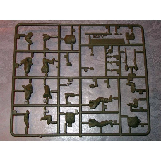 German infantry 1/35 academy 1370