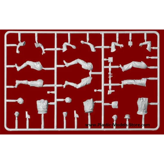 Daimler DINGO Mk1B British Scout Armored Car CREW 1/35 Miniart 35067