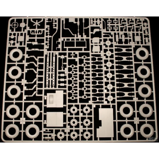 Einheitsdiesel with Bilstein recovery crane 1/35 IBG Models 35006