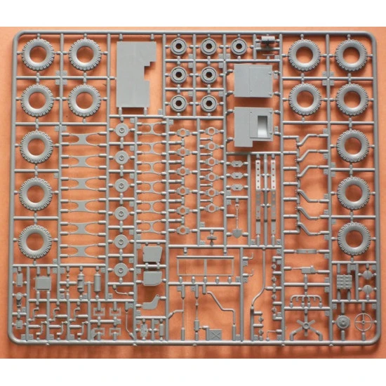 Einheitsdiesel with small field kitchen Hf.14 1/35 IBG MODELS 35007