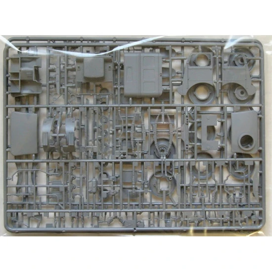 Bedford QLD General Service 1/35 IBG MODELS 35015
